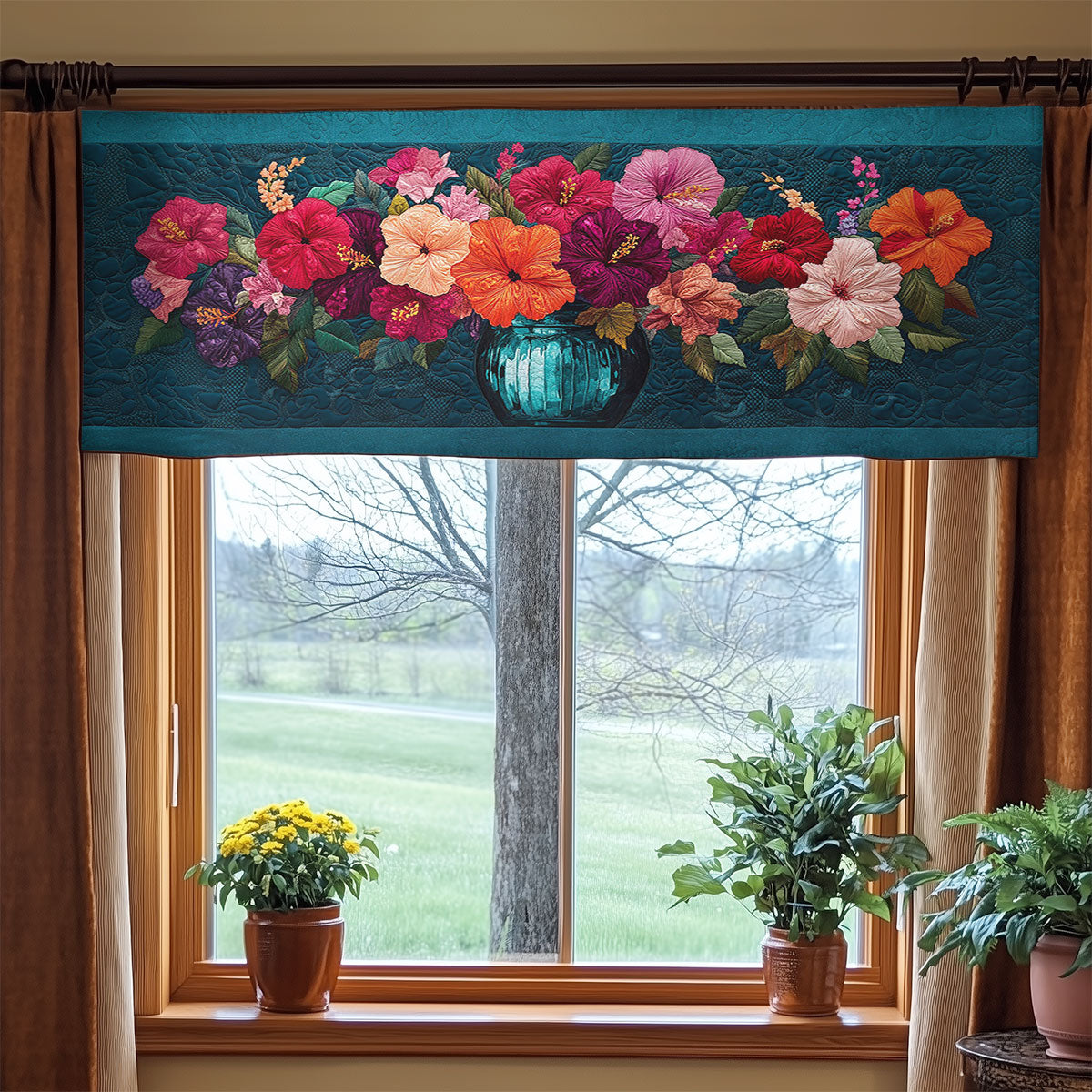 Hibiscus Vase Charm WN1906048CL Quilted Valance