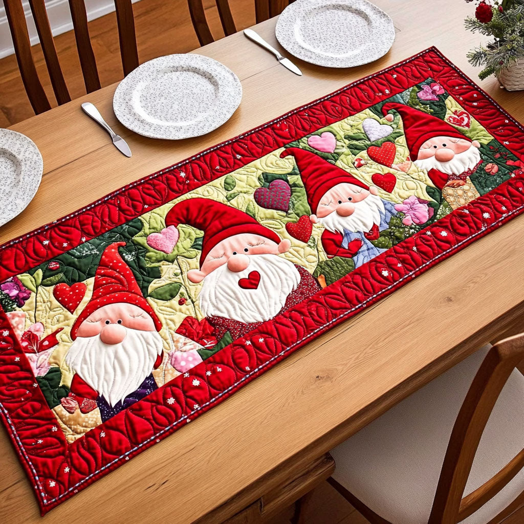 Heart Gnomes CP1201025CL Quilted Table Runner