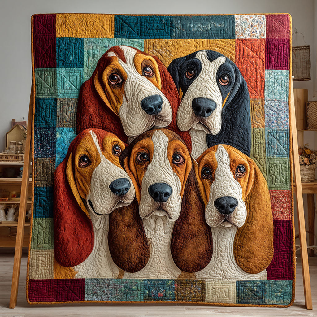 Patchwork Hounds CP0701038CL Quilt