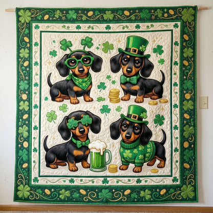 Lucky Dachshund Clover WN0705013CL Quilt