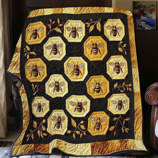 Golden Bee CP1511038CL Quilt