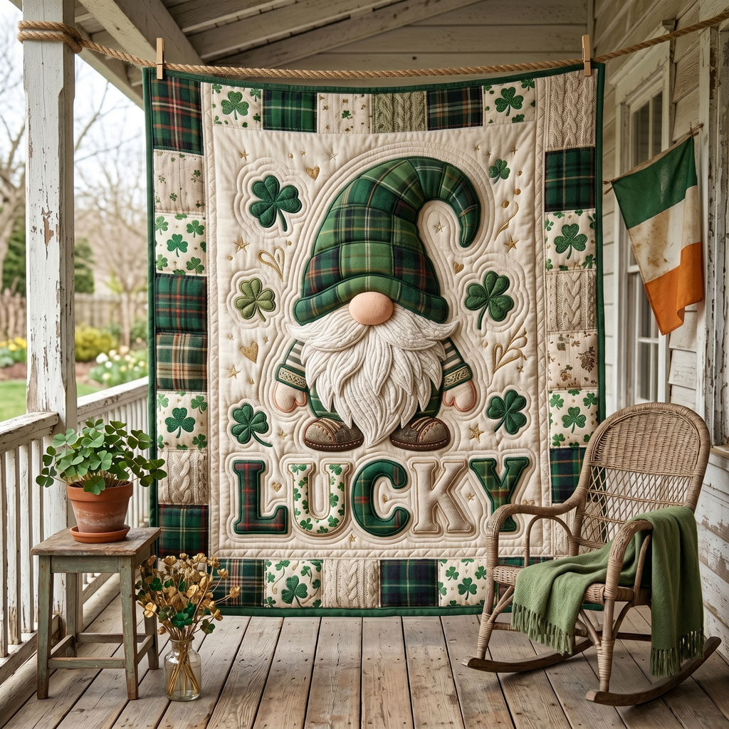 Lucky Shamrock Gnome WN0905015CL Quilt