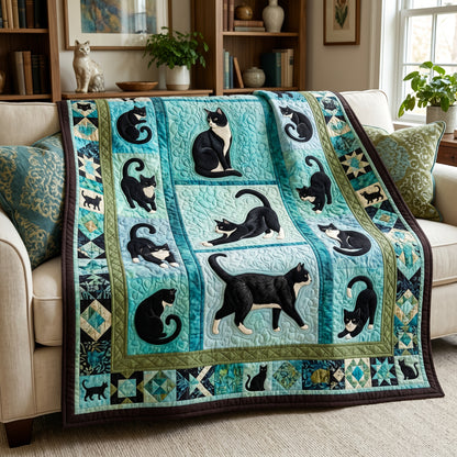 Playful Tuxedo Cats XR1905010CL Quilt