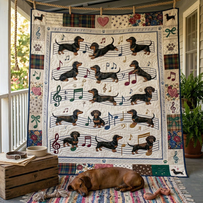 Dachshund Symphony WN2505003CL Quilt