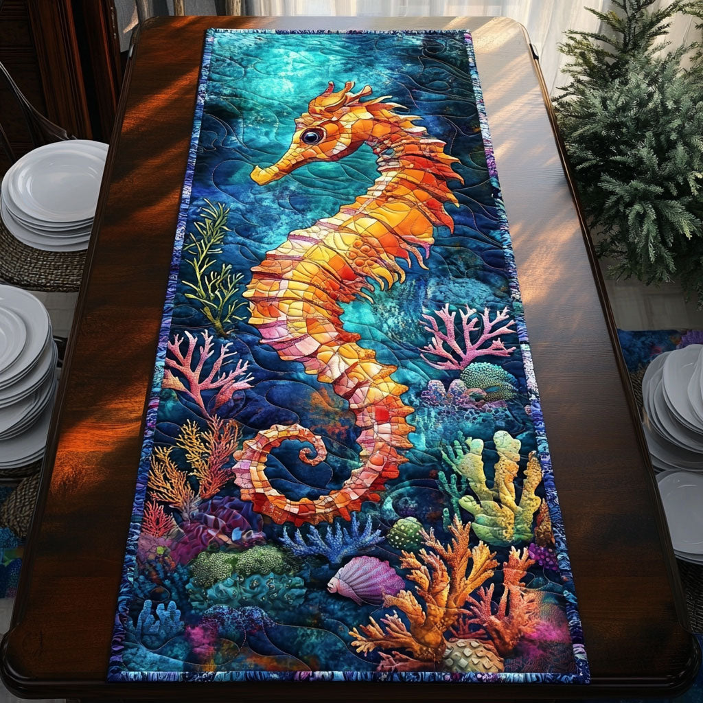 Underwater Seahorse WJ1207031CL Quilted Table Runner