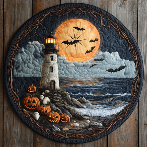 Stormbound Lighthouse WN2207080CL Quilted Round Mat
