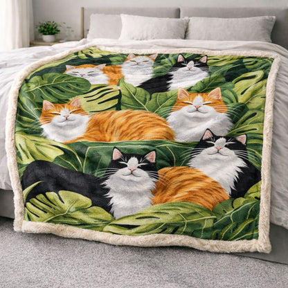 Leafy Cats CP2801002CL Faux Fur Throw Blanket