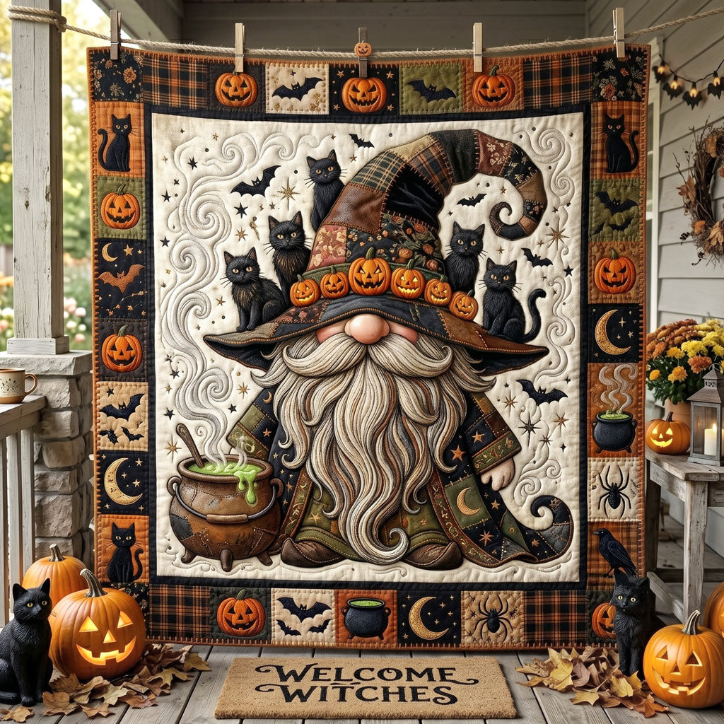 Black Cat Halloween Gnome WN2506005CLQuilt