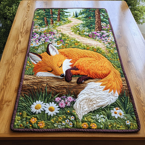 Sleeping Fox WJ1005029CL Quilted Table Runner