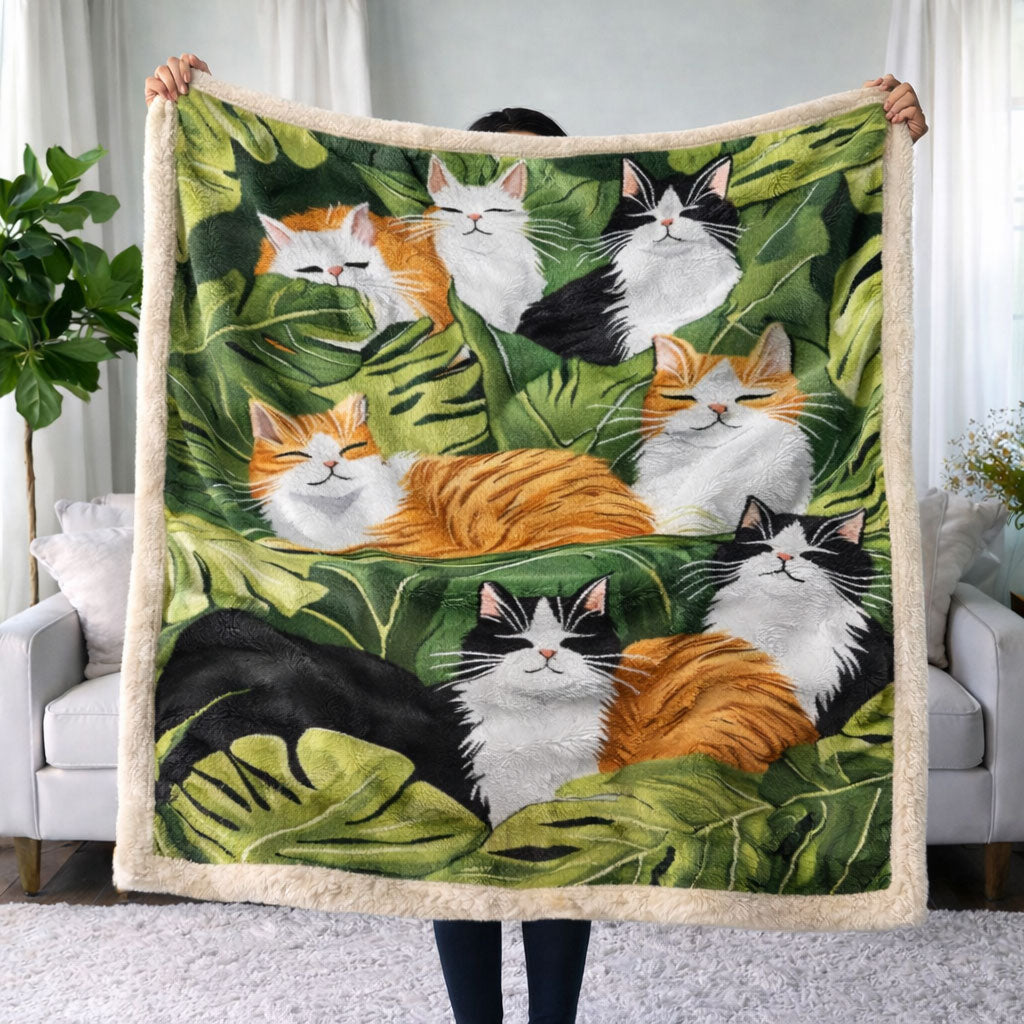 Leafy Cats CP2801002CL Faux Fur Throw Blanket