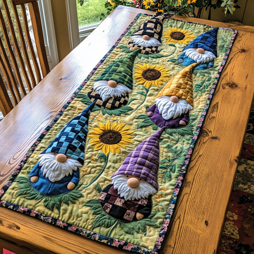 Sunflower Gnome WJ0805033CL Quilted Table Runner