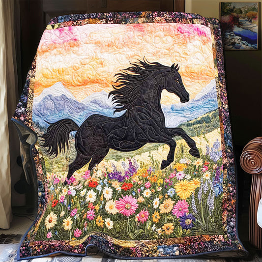 Floral Black Horse WP1801010CL Quilt