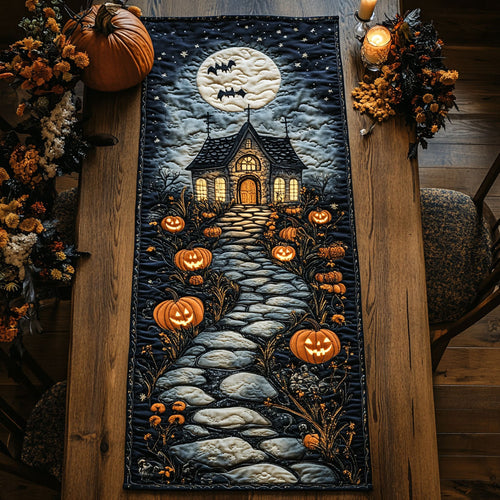Full Moon Trail WN2207023CL Quilted Table Runner