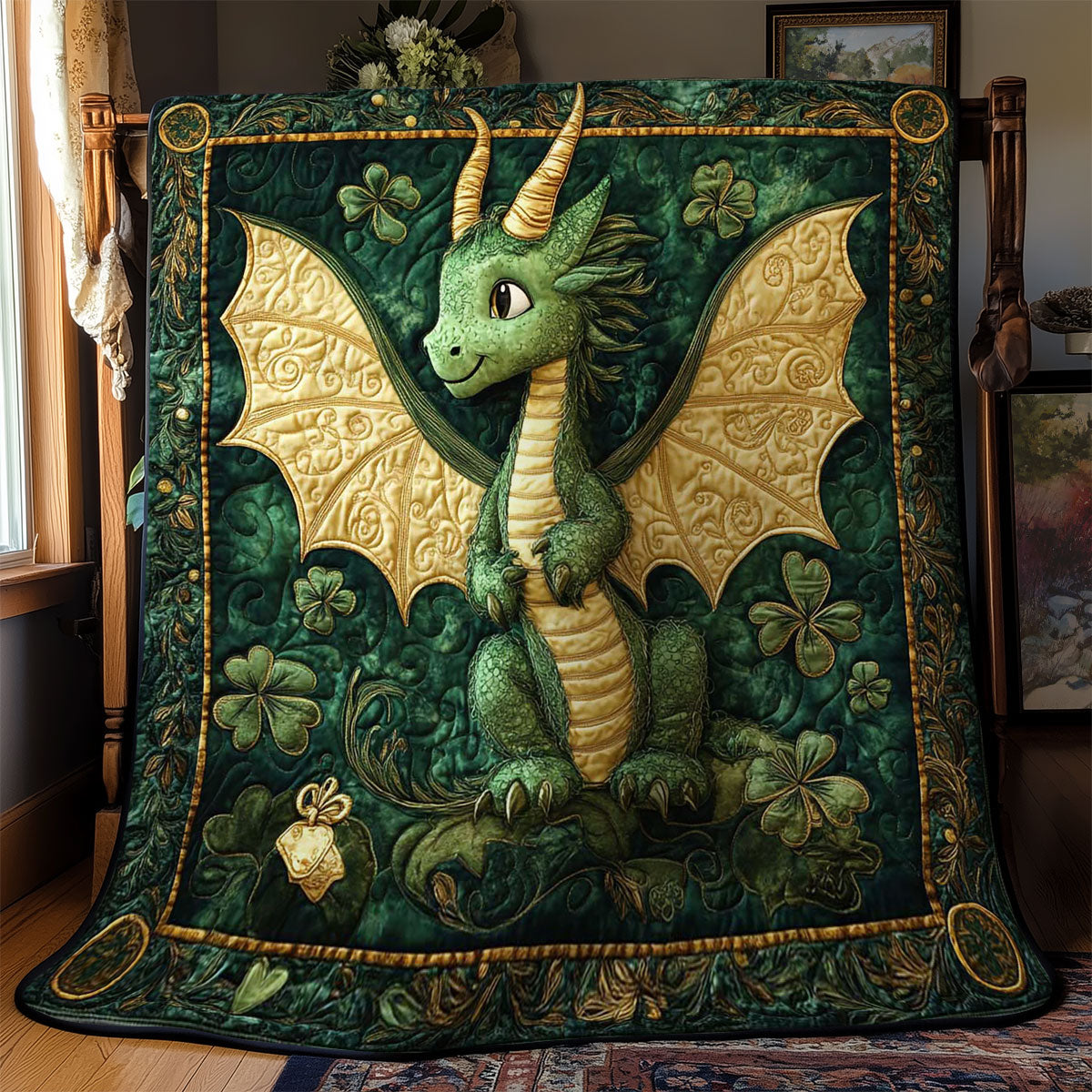 Enchanted Clover Dragon WN2702106CL Quilt