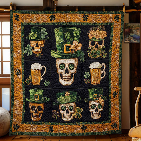 Golden Skull WN2702023CL Quilt