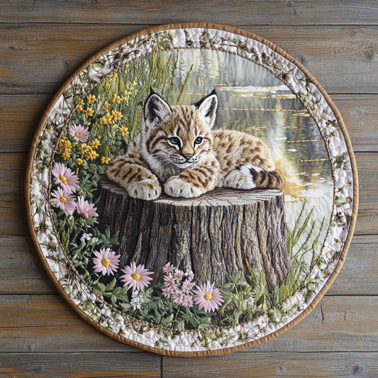 Lynx Cub Gaze WN2805006CL Quilted Round Mat