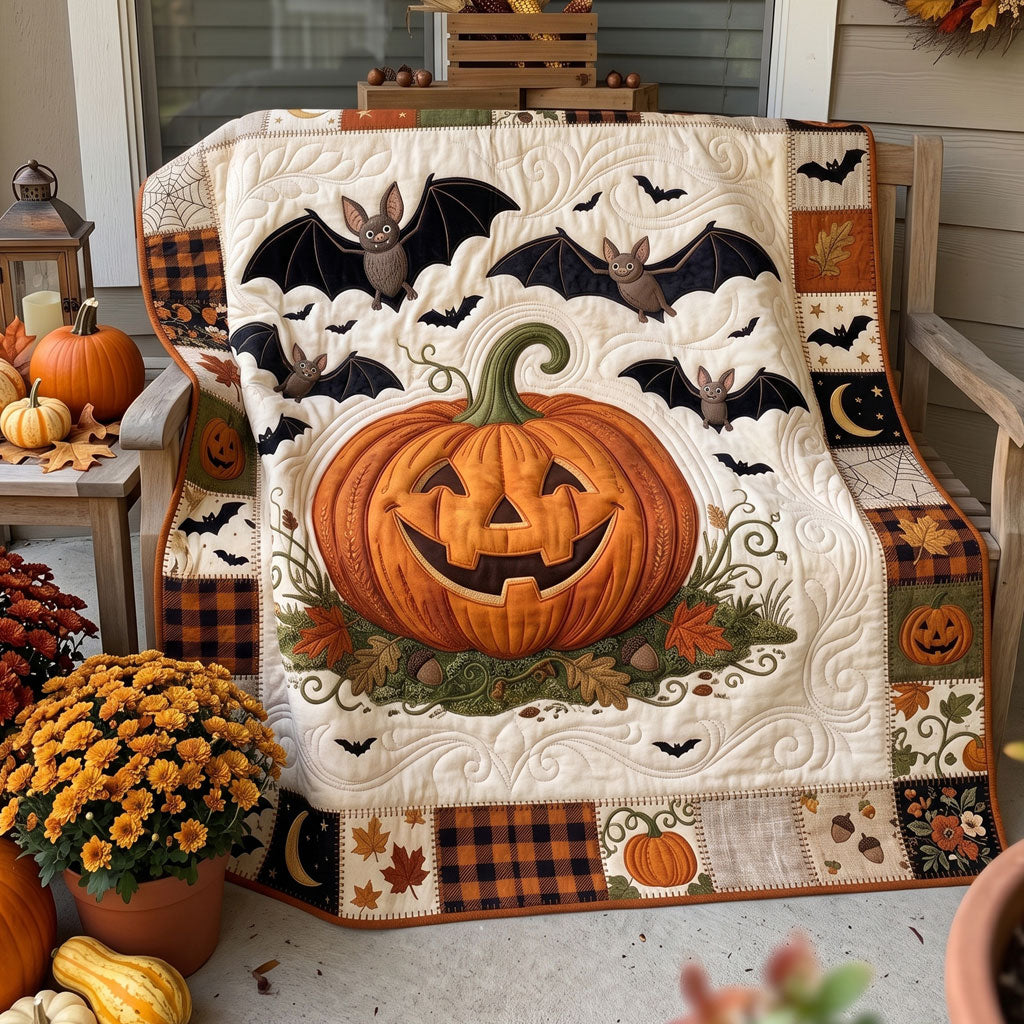 Smiling Pumpkin And Bats Halloween WN2606016CL Quilt