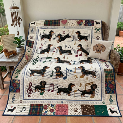 Dachshund Symphony WN2505003CL Quilt