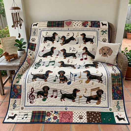 Dachshund Symphony WN2505003CL Quilt