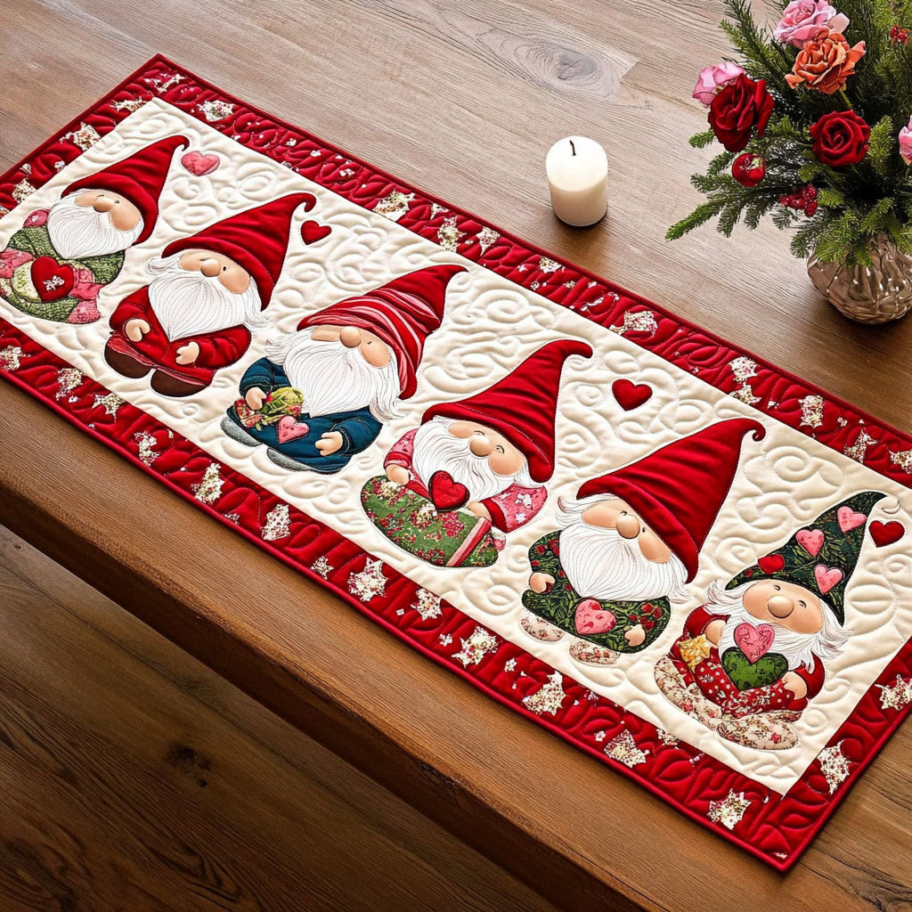 Love Gnomes CP1201022CL Quilted Table Runner