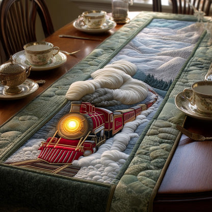 Winter Train XR1410015CL Quilted Table Runner