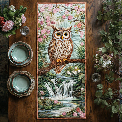 Spring Owl WJ1905028CL Quilted Table Runner