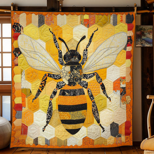 Golden Bee CW0601023CL Quilt