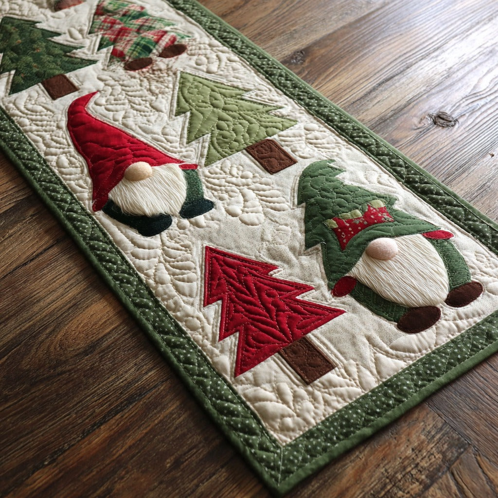 Christmas Gnome XR1211015CL Quilted Table Runner