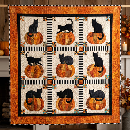 Black Cat Pumpkin XR1305001CL Quilt