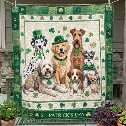 Shamrock Puppy Patchwork WN1105029CL Quilt