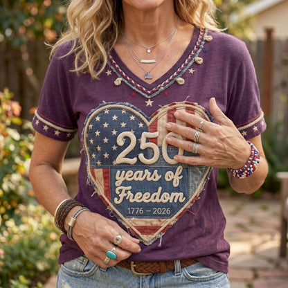 250 Years Of Freedom Patriotic Heart WN2906001CL V-Neck T-Shirt