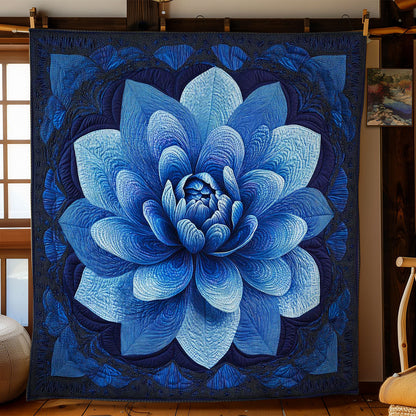 Deep Blue Flower WN1103083CL Quilt