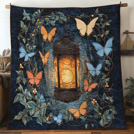 Butterfly Lantern WN2305026CL Quilt